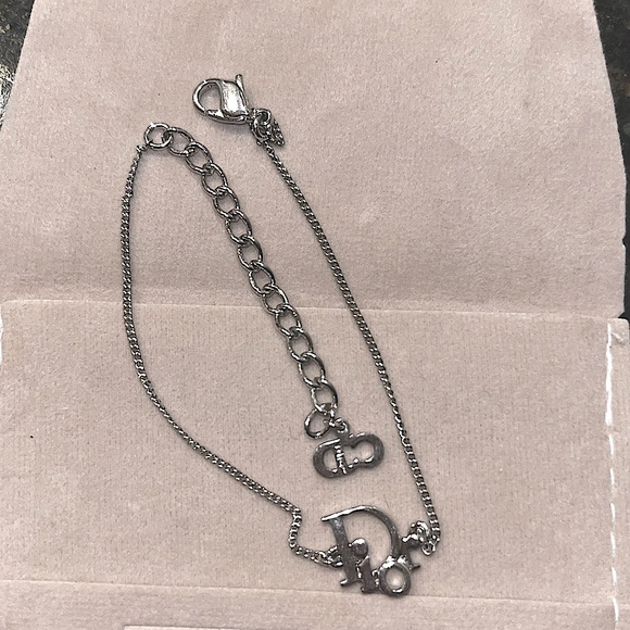 💎 Christian Dior silver dainty bracelet with Dior logo and all stamps. - Picture 8 of 10
